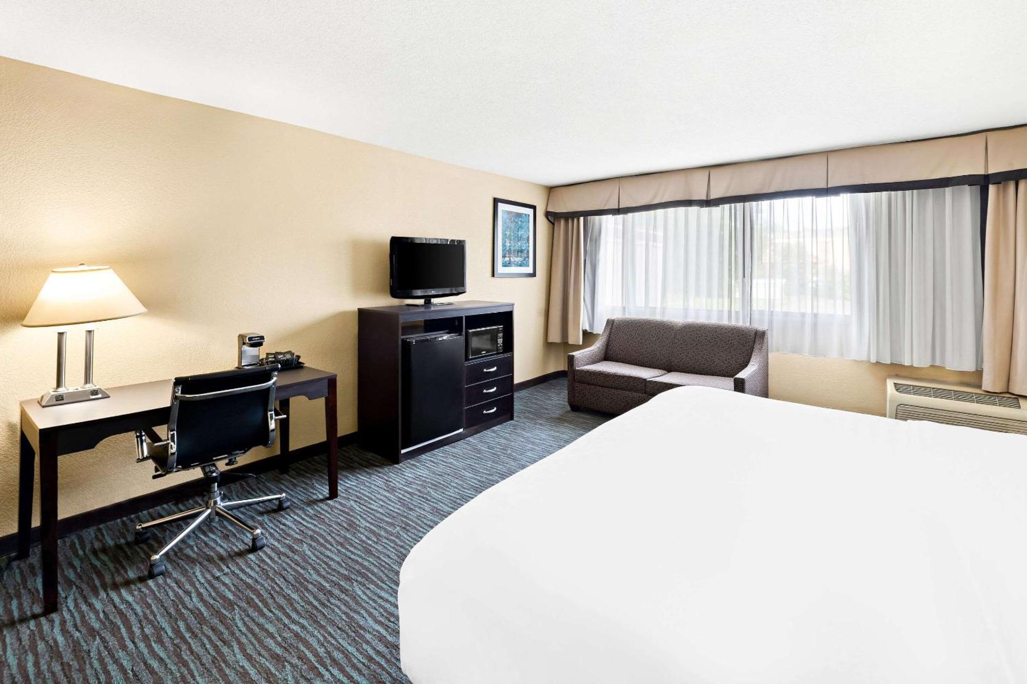 Quality Inn Dayton Airport Englewood Exterior foto