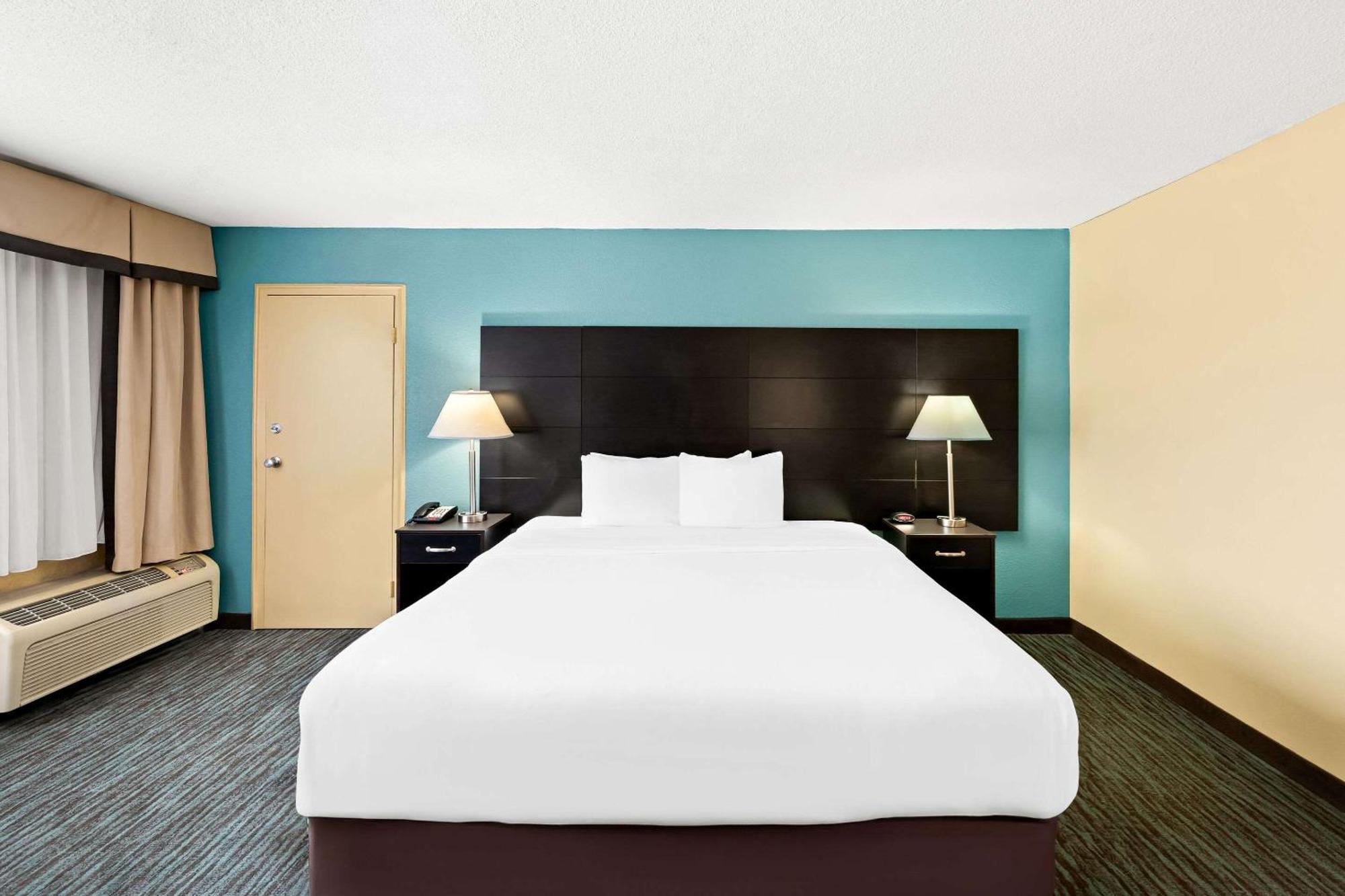Quality Inn Dayton Airport Englewood Exterior foto
