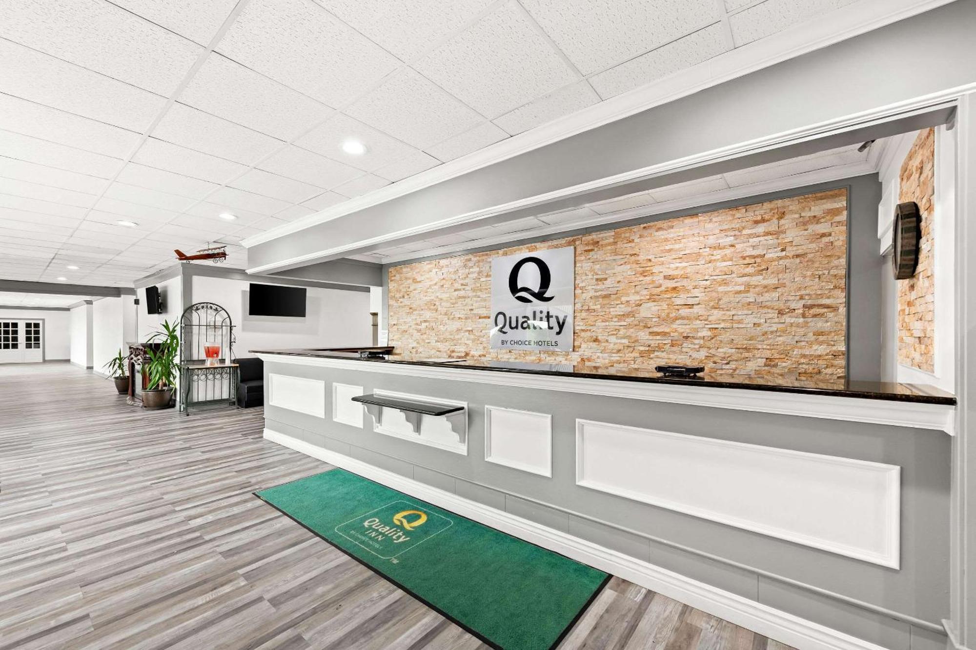 Quality Inn Dayton Airport Englewood Exterior foto